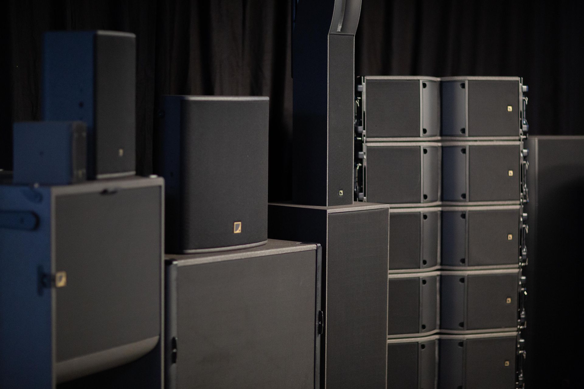L-Acoustics loudspeakers L-Acoustics loudspeakers