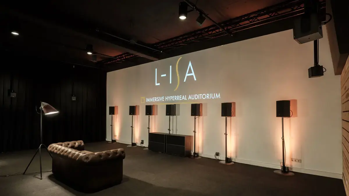 Showroom L-Acoustics L-ISA