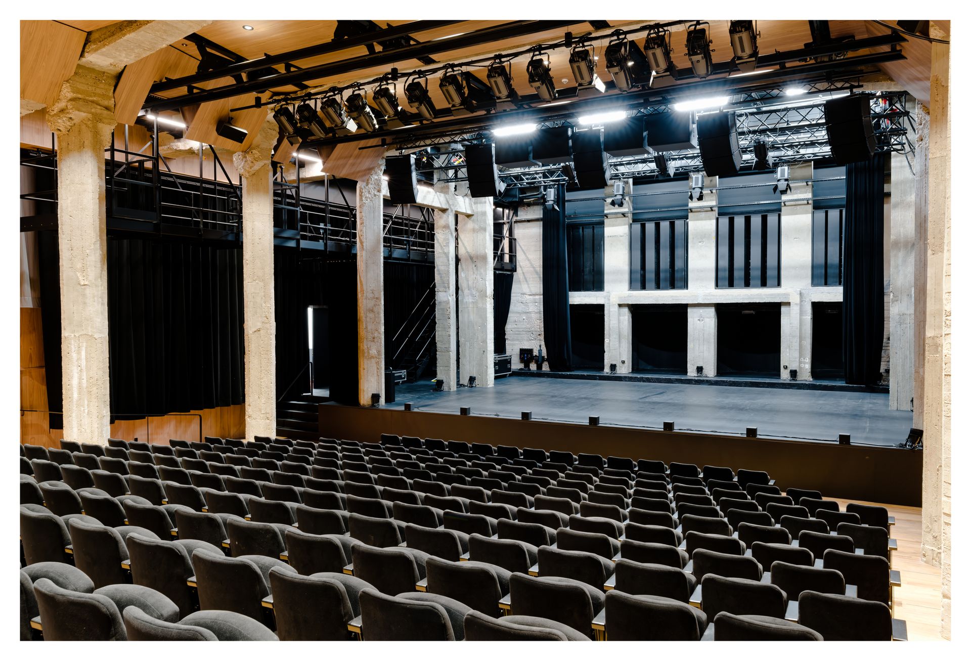 Bozar Salle M - immersive L-Acoustics L-ISA 360° system