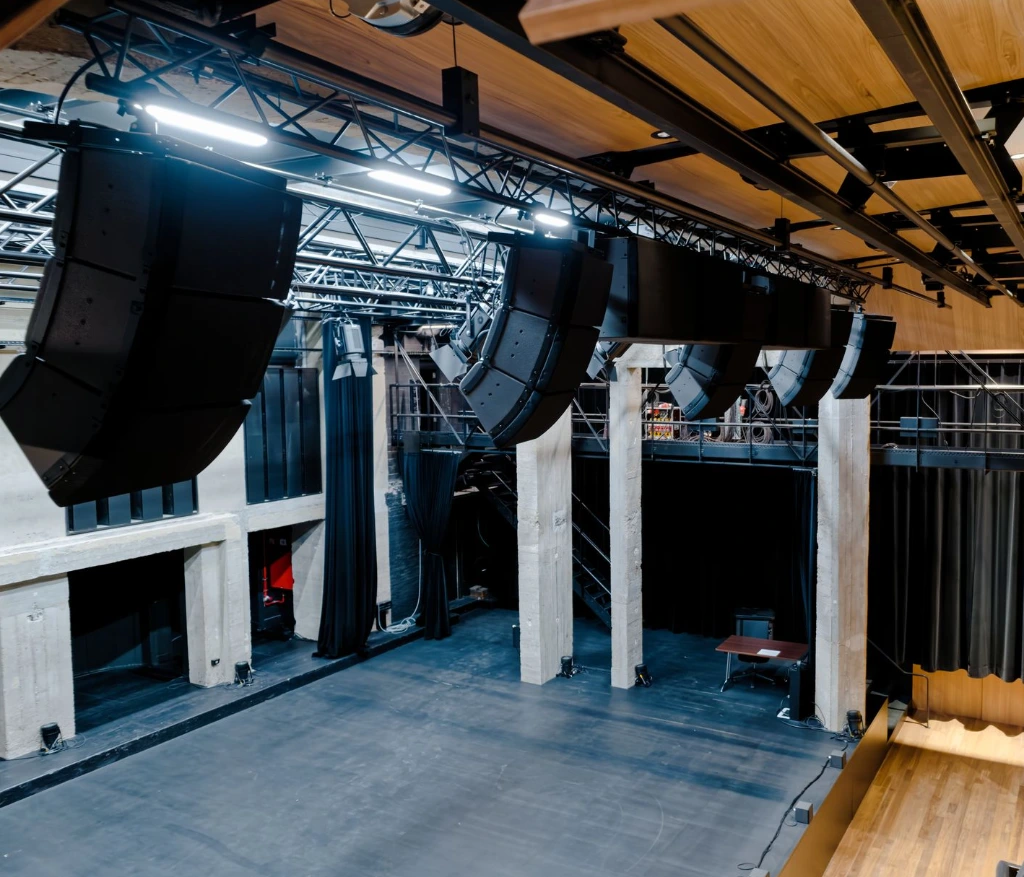 Bozar Salle M - FOH in L-Acoustics A10