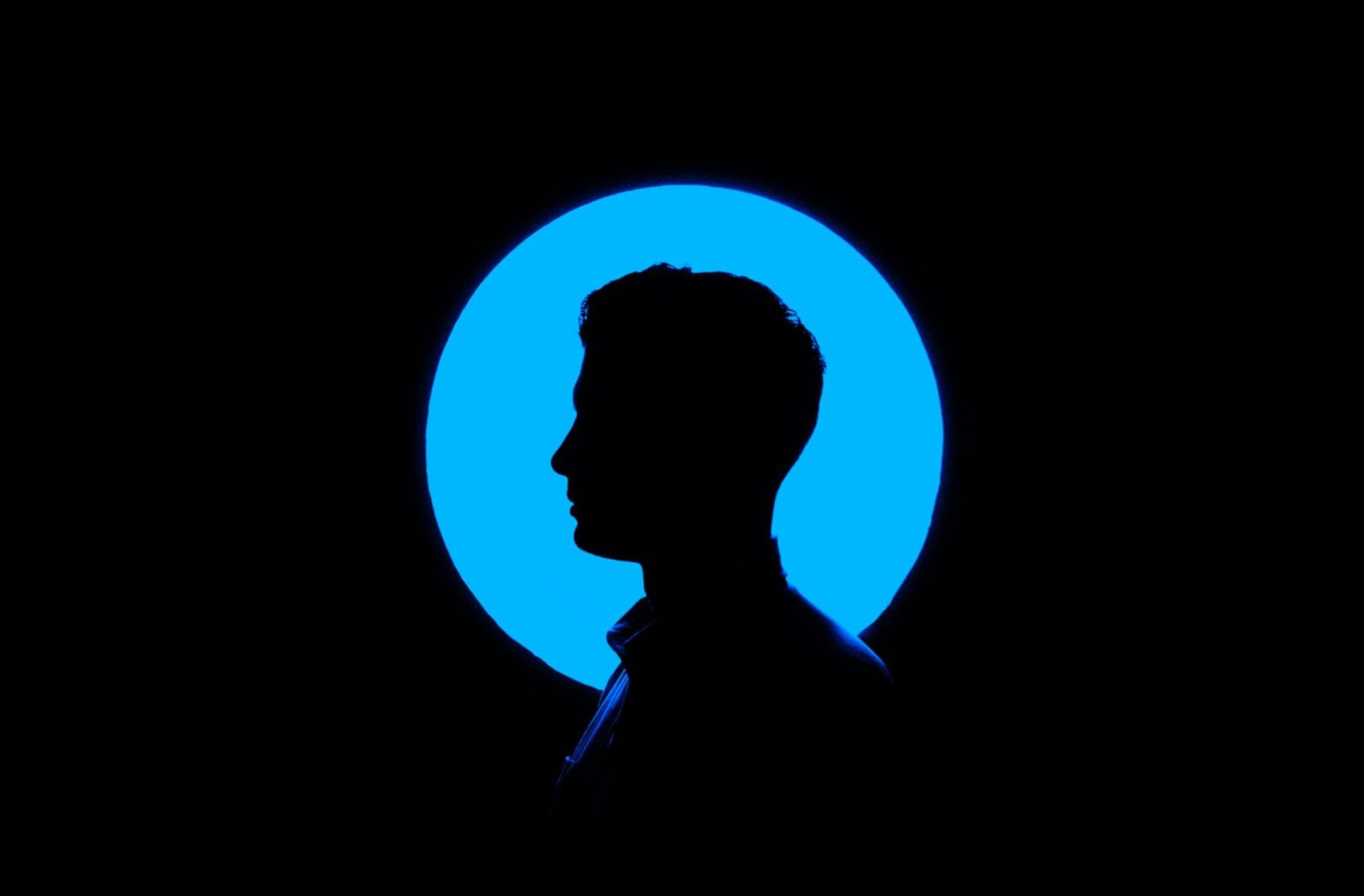 Profile and blue circle