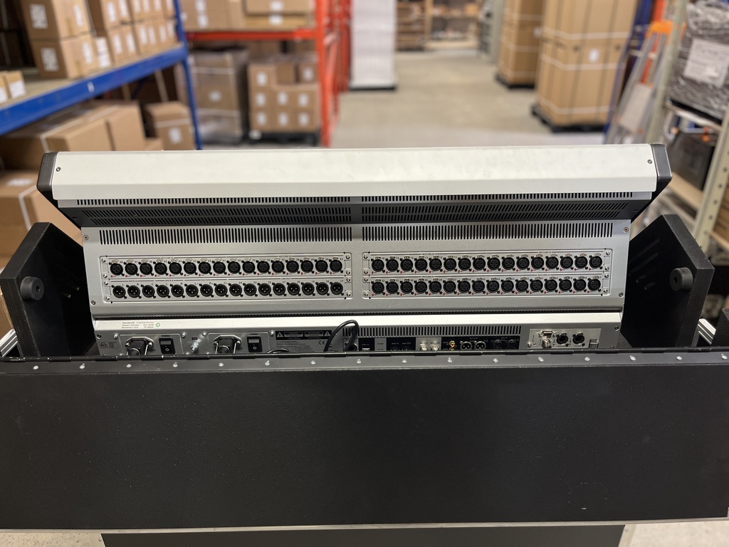 Vi1 + FC - [SECOND-HAND]