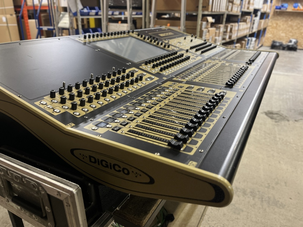 SD8 + MADI-RACK - [SECOND-HAND]