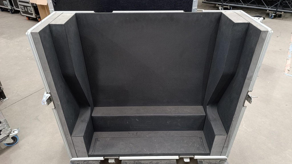 Pro 2C + Flightcase + DL251