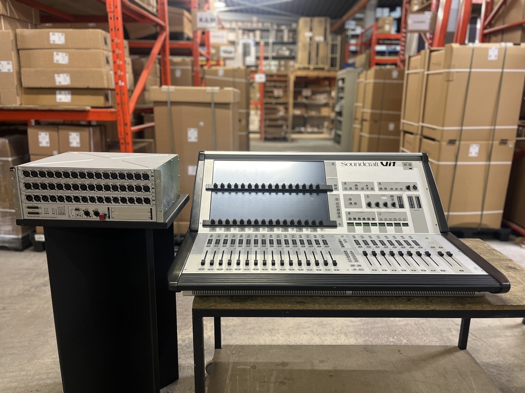 SOUNDCRAFT Vi1 + compact stage box 32/16  - [SECOND-HAND]