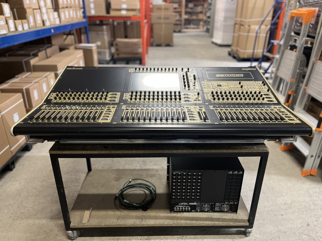 DIGICO SD8 + MADI-RACK - [SECOND-HAND]