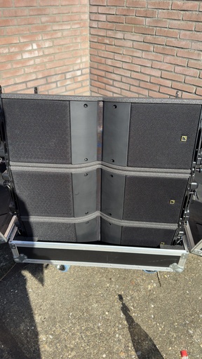 L-Acoustics Kit 18x KARA + 4x M-Bump (cased)